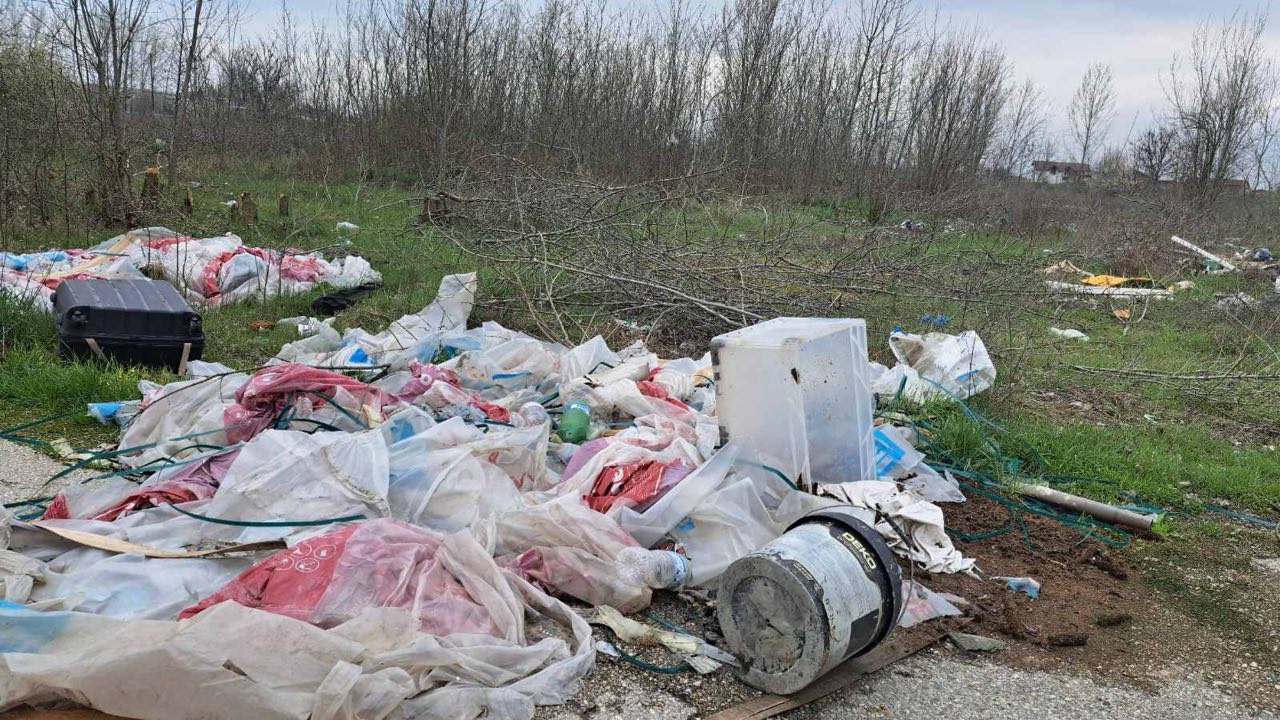 Снимка на незаконно сметище в Видин - Екзарх Йосиф I, кв. Нов път, Видин, 3700, България