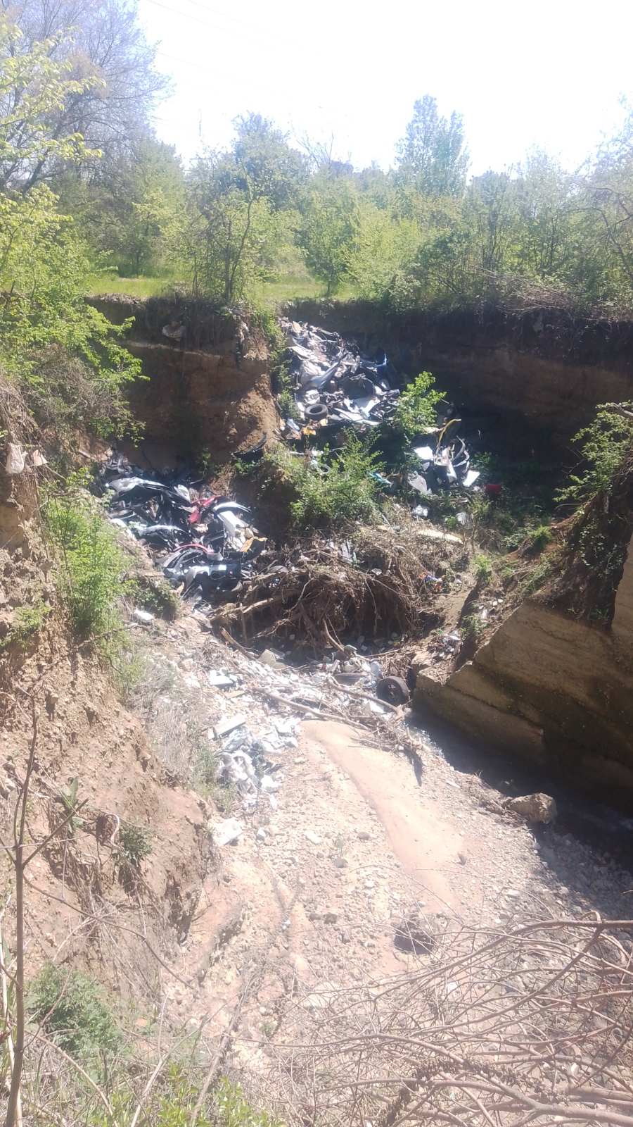 Снимка на незаконно сметище в София-град - 1756, кв. Малинова долина, София, Студентски, Столична, София-град