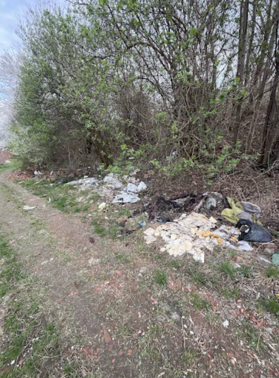 Снимка на незаконно сметище в София-град - 1619, Евлия Челеби, кв. Карпузица, София, Витоша, Столична, София-град