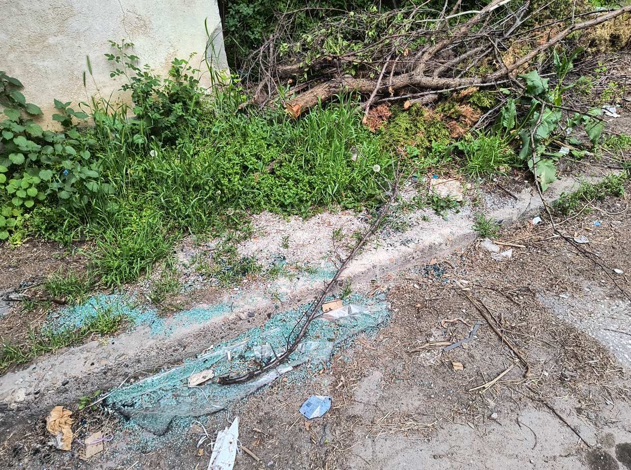 Снимка на незаконно сметище в София-град - 1574, Владово, ж.к. Христо Смирненски, София, Слатина, Столична, София-град