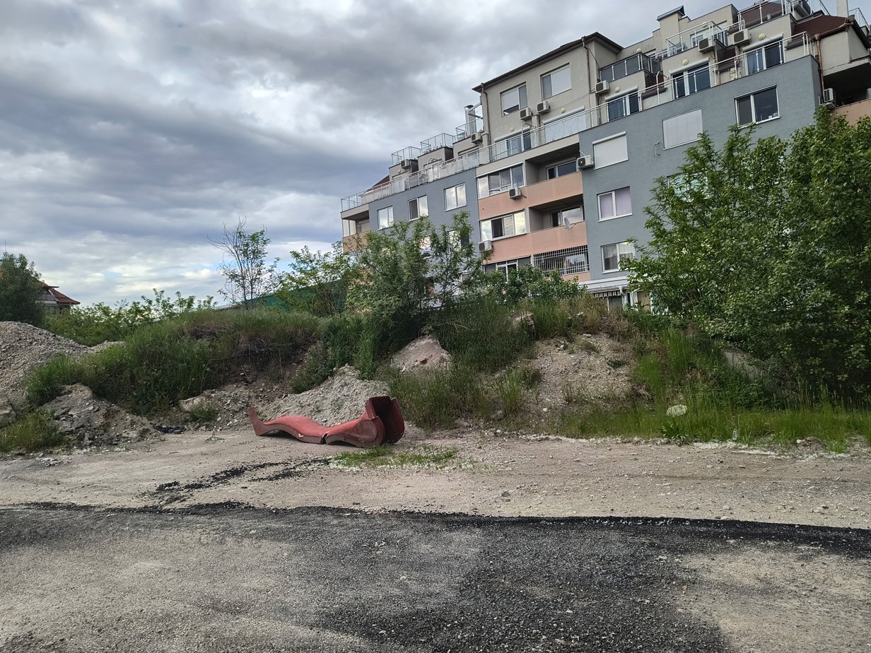 Снимка на незаконно сметище в София-град - 1787, ж.к. Христо Смирненски, София, Слатина, Столична, София-град