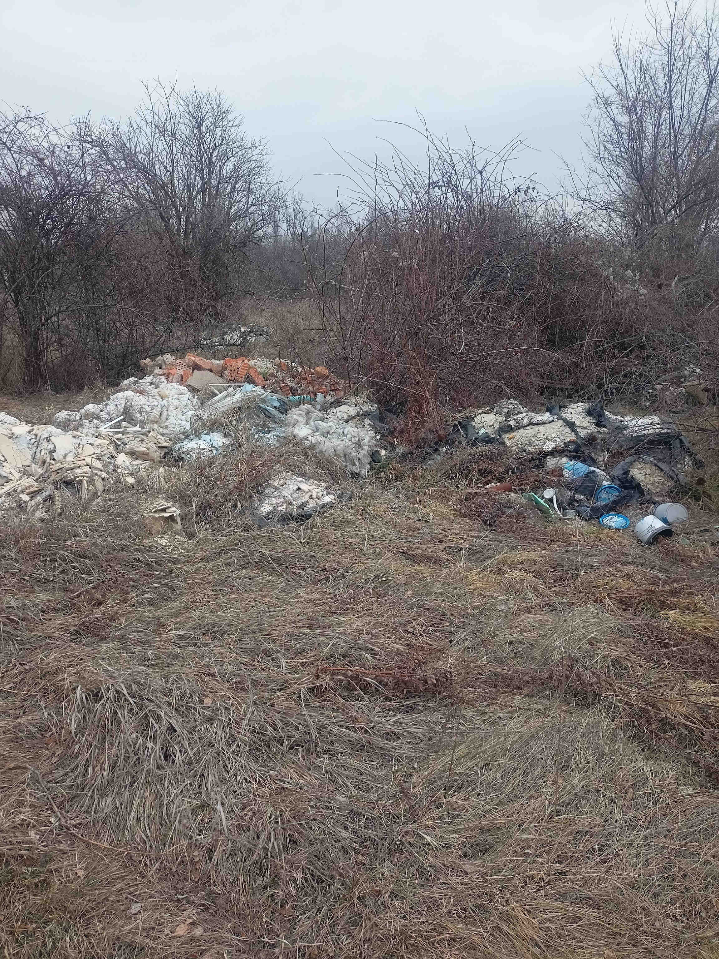 Снимка на незаконно сметище в София-град - 1756, бул. Свети Климент Охридски, кв. Малинова долина, София, Студентски, Столична, София-град
