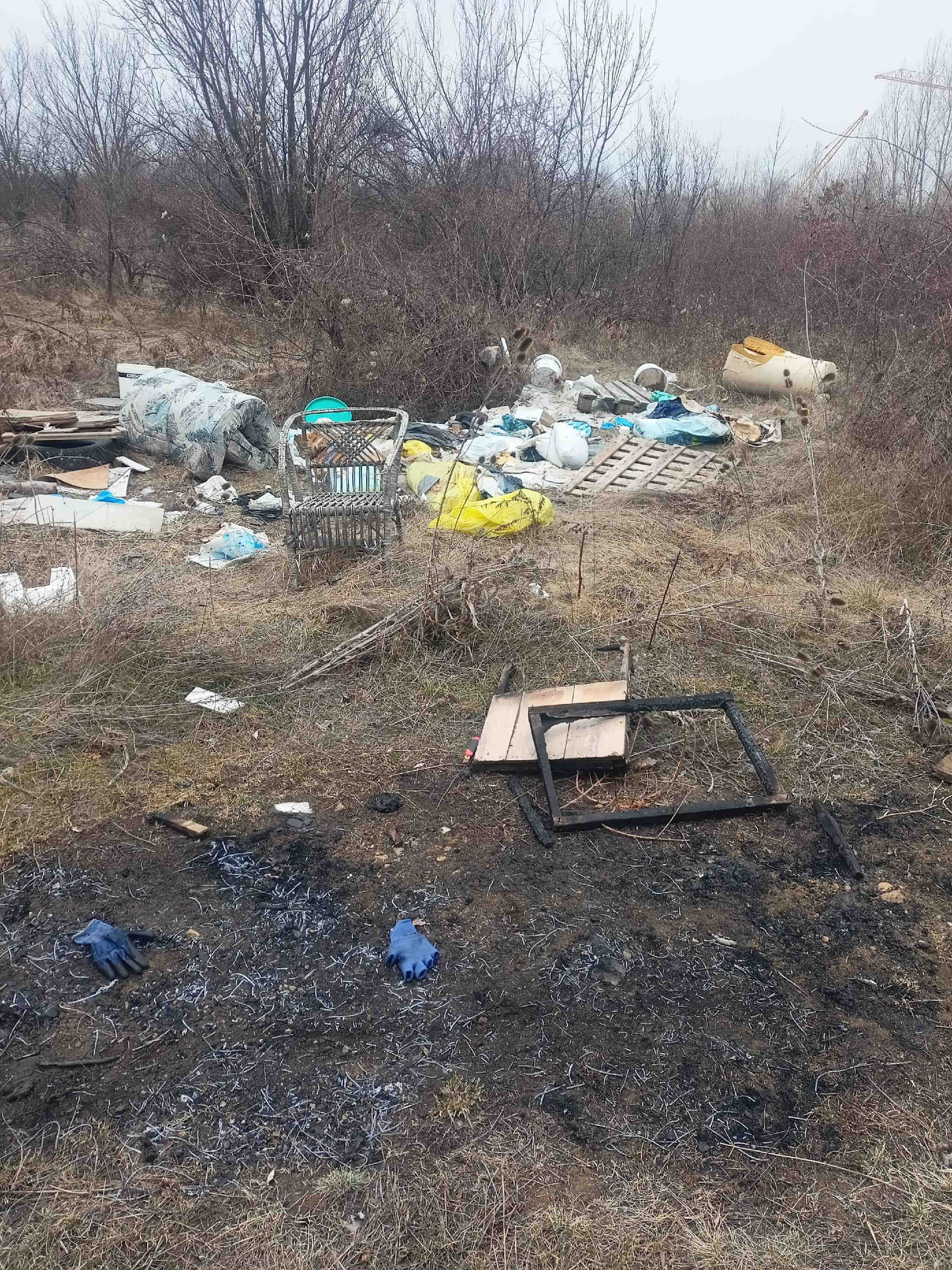 Снимка на незаконно сметище в София-град - 1756, бул. Свети Климент Охридски, кв. Малинова долина, София, Студентски, Столична, София-град