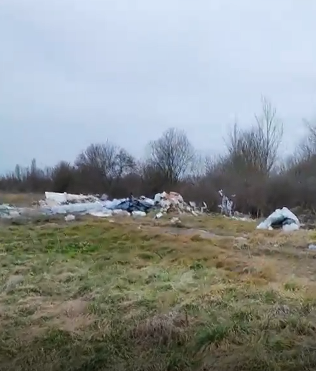 Снимка на незаконно сметище в Софийска - 2227, Захари Стоянов, ж.к. Жилища, Божурище, Божурище, Божурище, Софийска