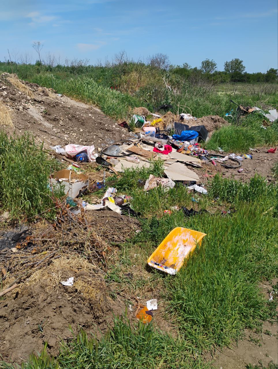 Снимка на незаконно сметище в Русе - 7065, Любен Каравелов, Голямо Враново, Сливо поле, Русе